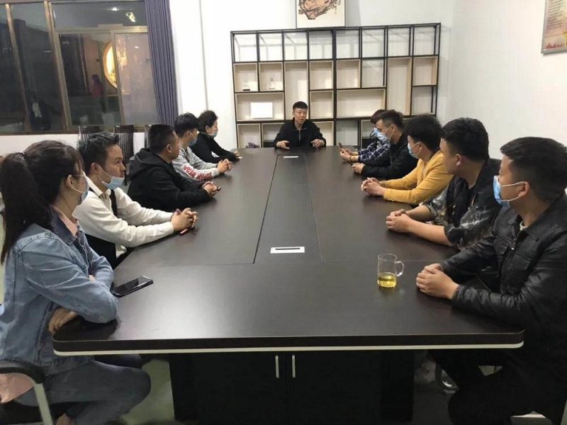 【我们.长友理】蚌埠市美容美发行业协会动员集体大扫除,召开党员会议
